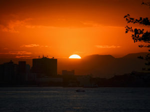 pôr do sol em niteroi rio de janeiro